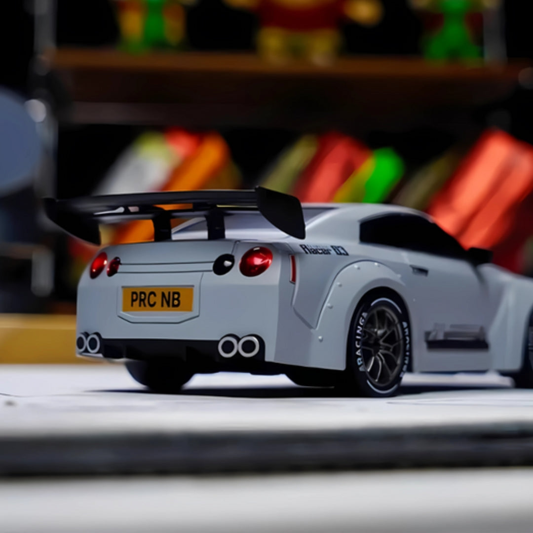 Nissan GT-R R35 rc drift car 1:24